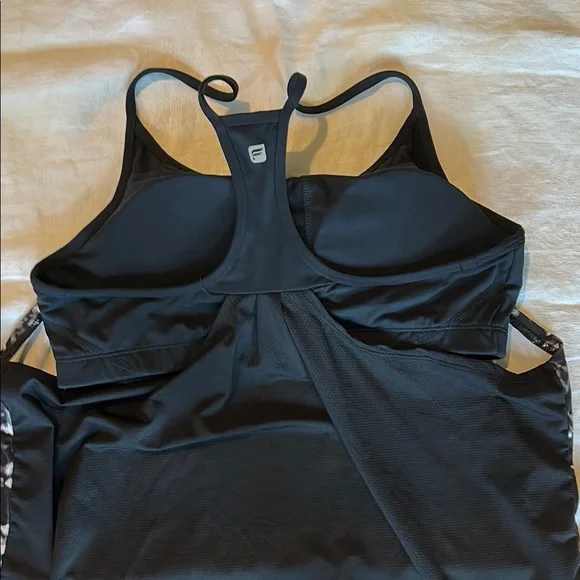 Sleek Black Strappy Tank Top - Picture 9 of 10